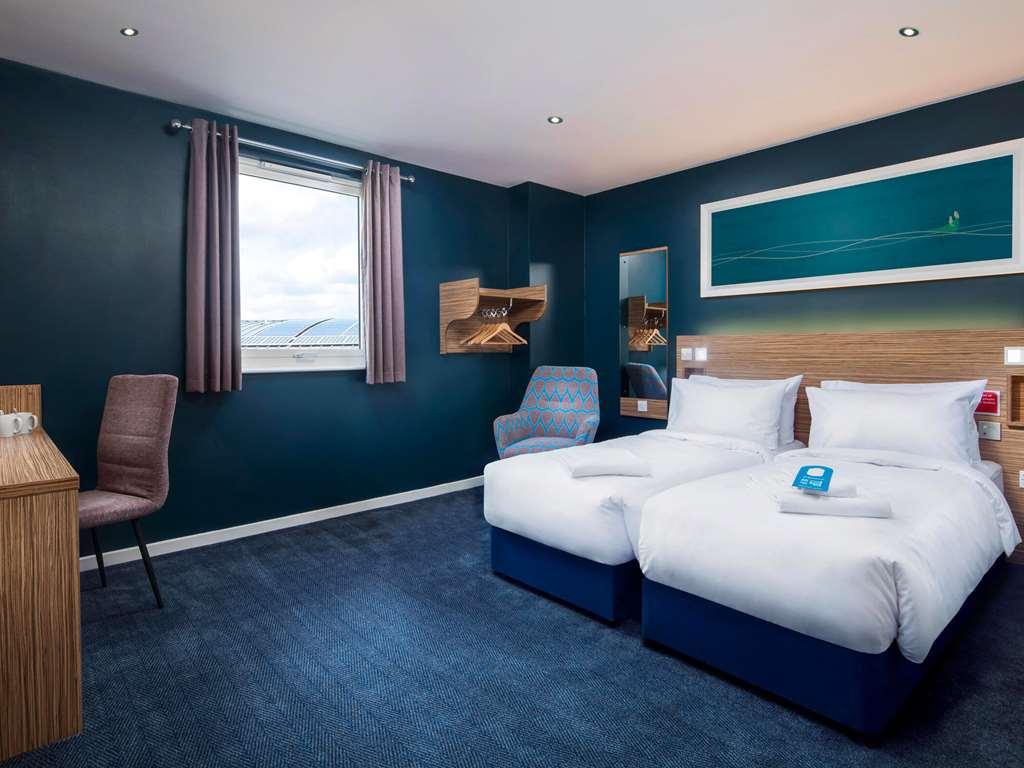 Travelodge Liverpool Stonedale Park Номер фото