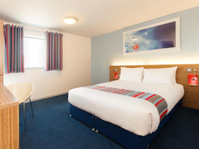 Travelodge Liverpool Stonedale Park Экстерьер фото